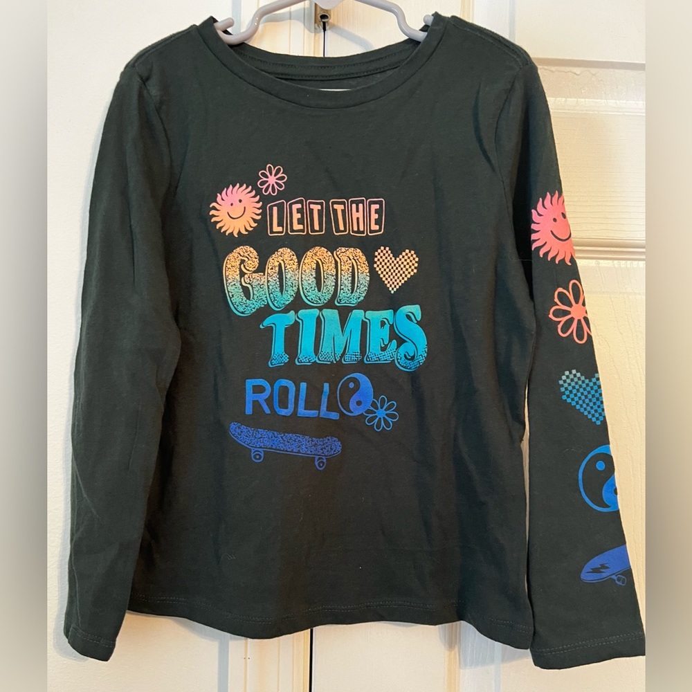 Old Navy Girls shirt size S 6-7
